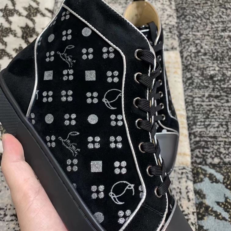 CHRISTIAN LOUBOUTIN HIGH TOP SNEAKER – CLS005