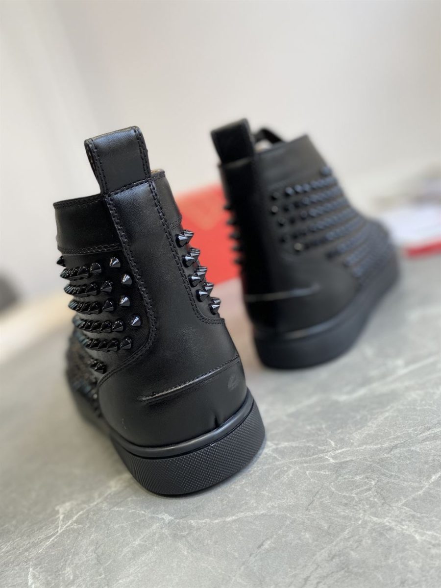 CHRISTIAN LOUBOUTIN HIGH TOP SNEAKER – CLS006