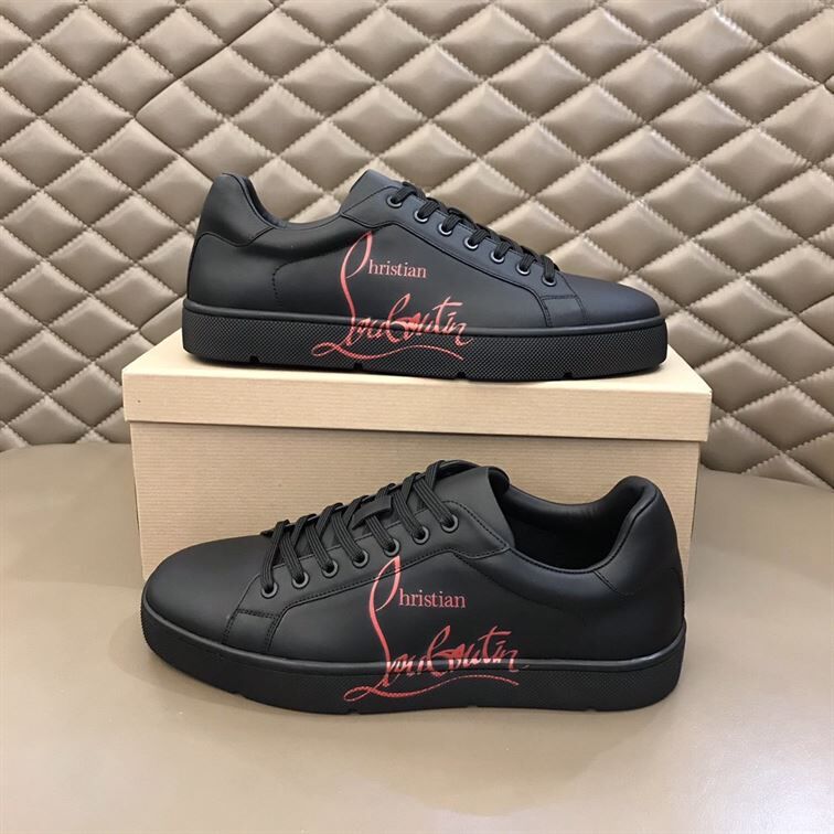CHRISTIAN LOUBOUTIN LOW TOP SNEAKER – CLS021