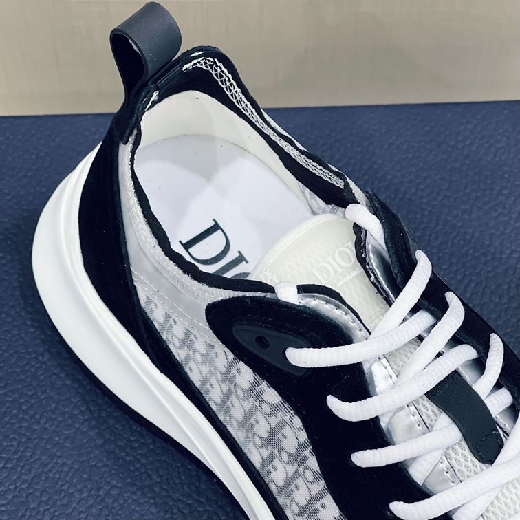 DIOR B25 RUNNER SNEAKER – DO067