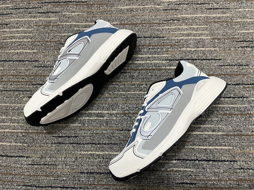 DIOR B30 SNEAKER LIGHT BLUE MESH AND BLUE GRAY AND WHITE TECHNICAL FABRIC – DO110