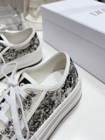 DIOR WALK’N’DIOR PLATFORM SNEAKER – DO113