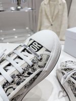 DIOR WALK’N’DIOR PLATFORM SNEAKER – DO113