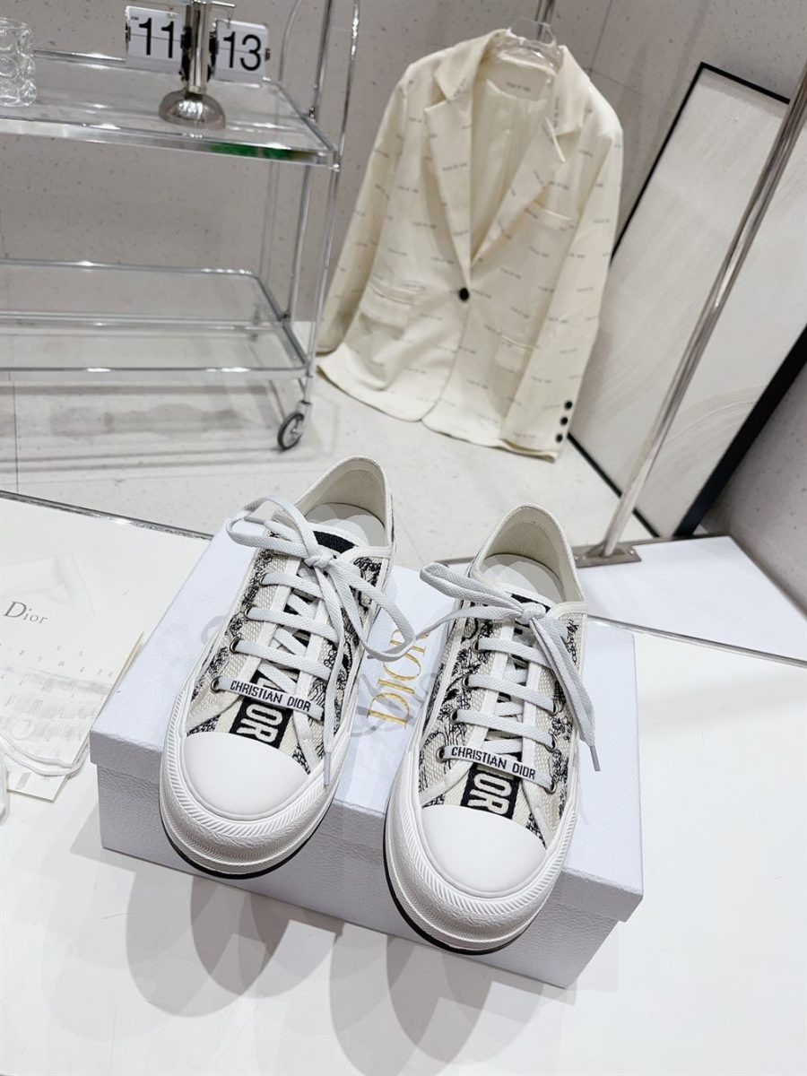 DIOR WALK’N’DIOR PLATFORM SNEAKER – DO113