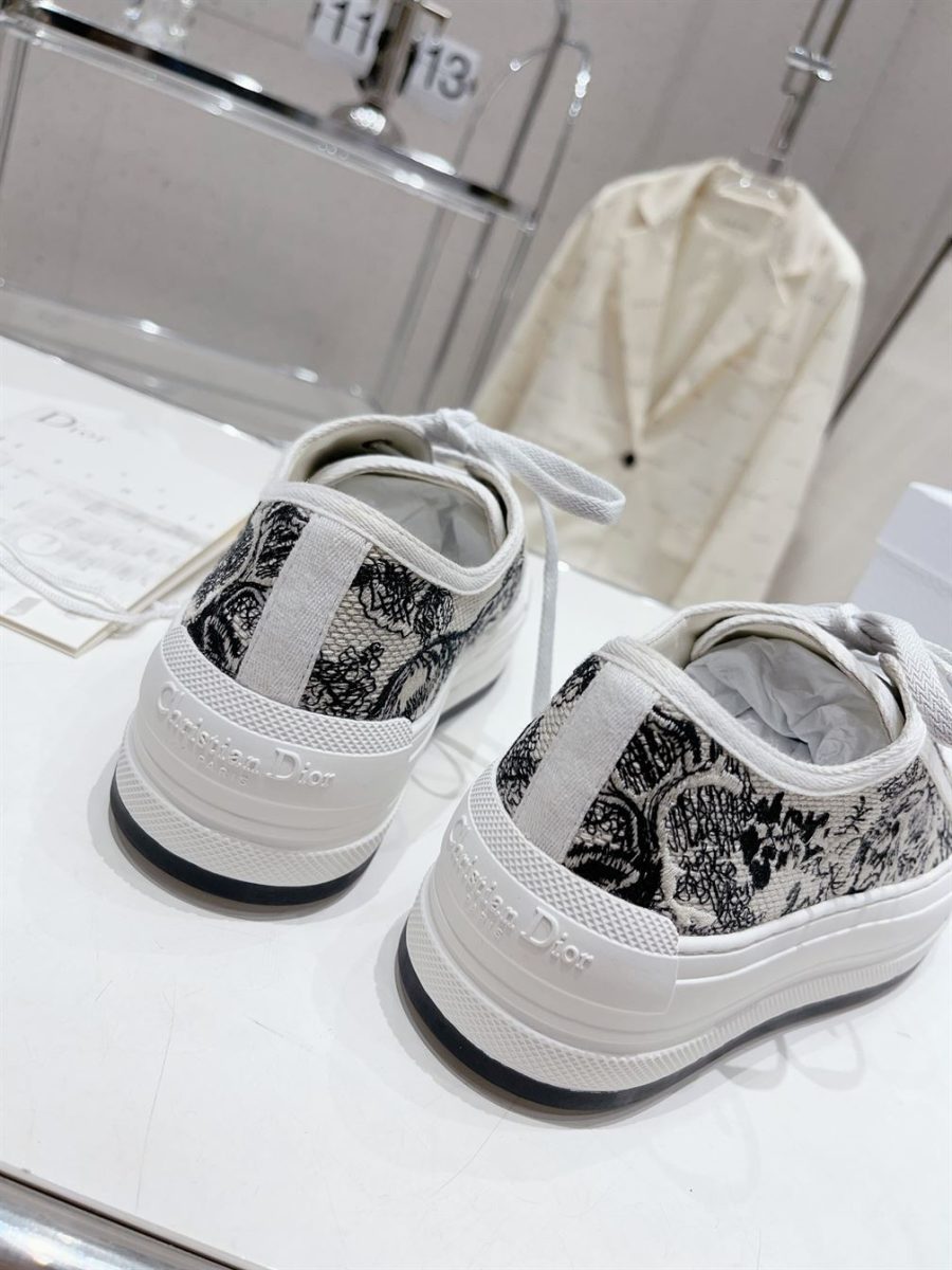 DIOR WALK’N’DIOR PLATFORM SNEAKER – DO113