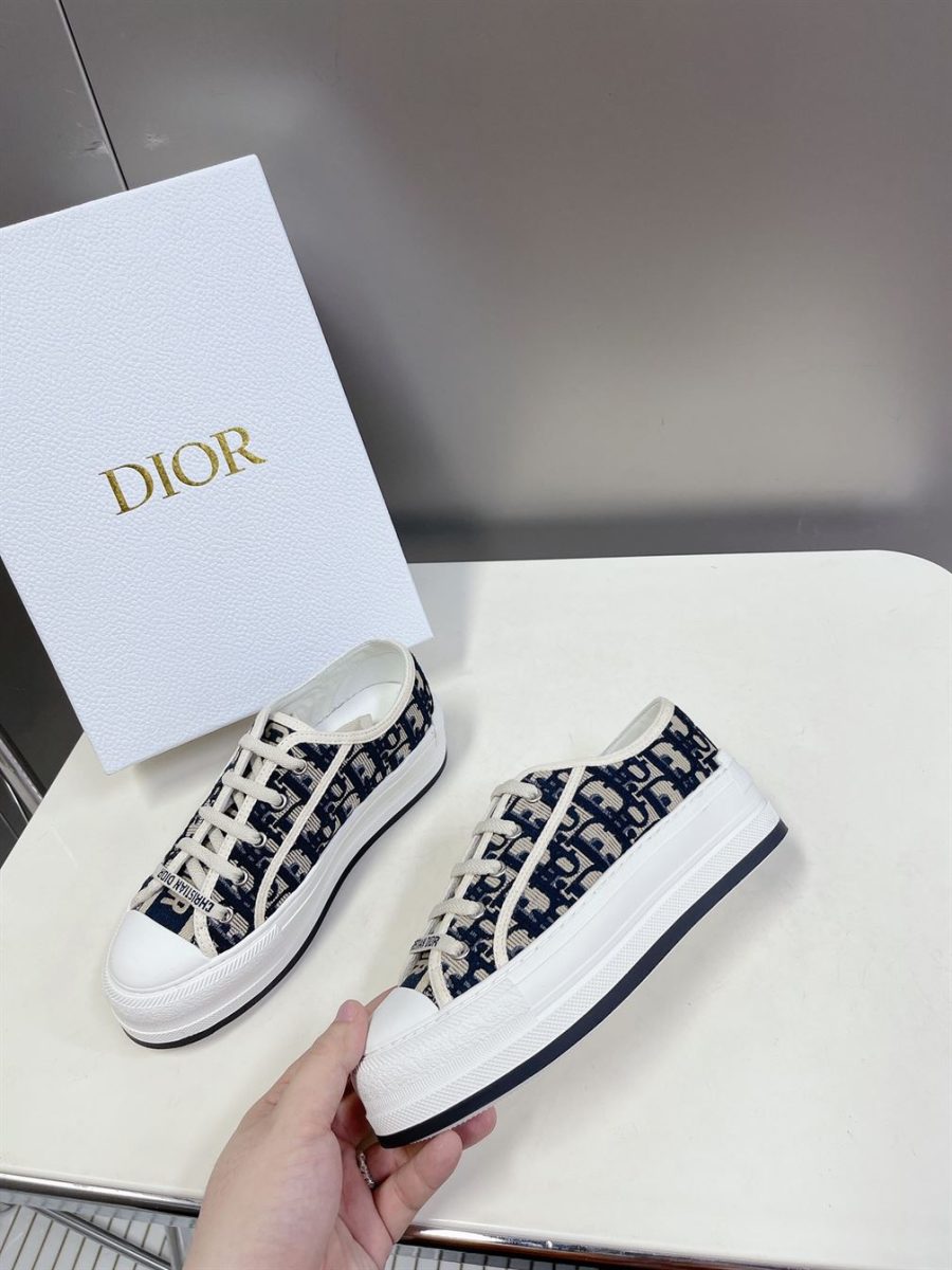 DIOR WALK’N’DIOR SNEAKER – DO123