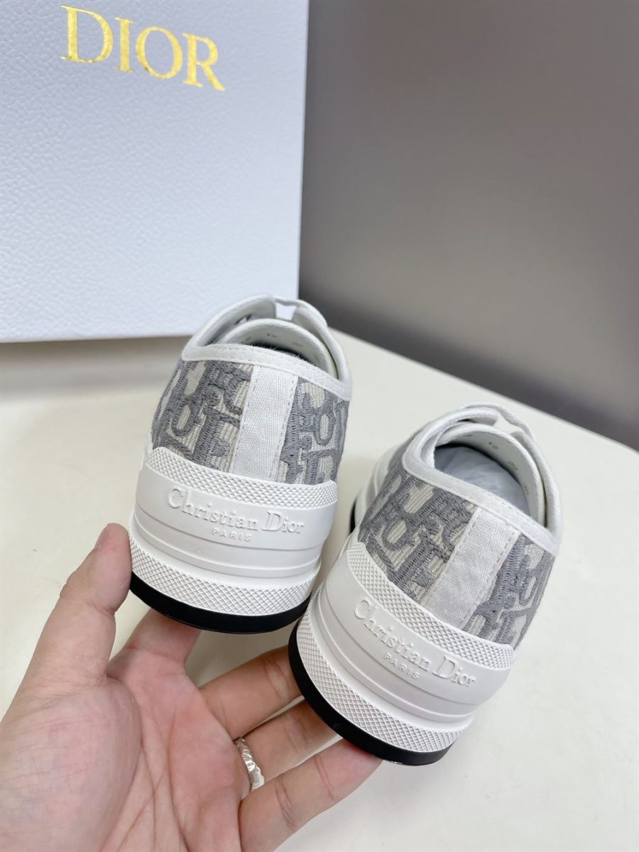 DIOR WALK’N’DIOR SNEAKER – DO124