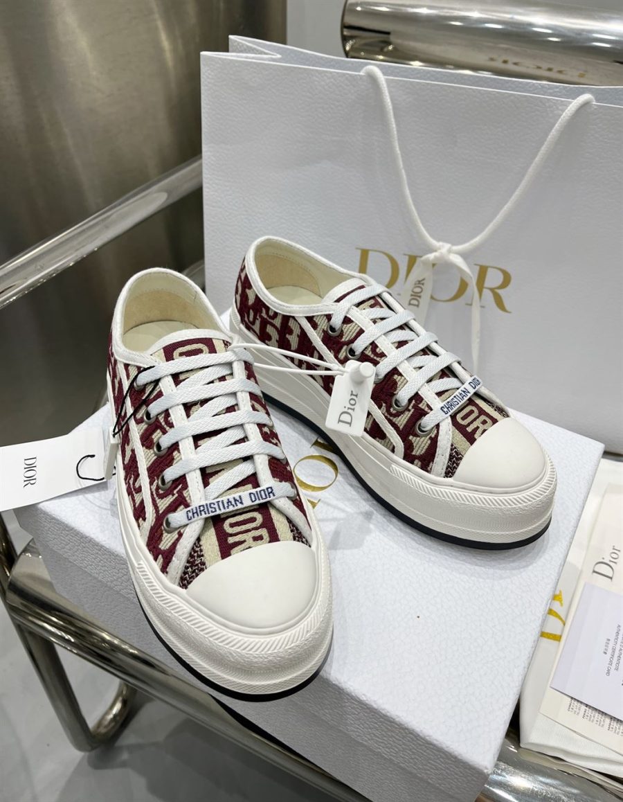 DIOR WALK’N’DIOR SNEAKER – DO126