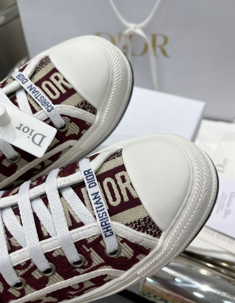 DIOR WALK’N’DIOR SNEAKER – DO126