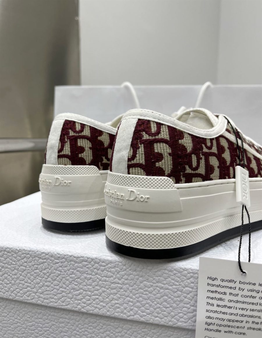 DIOR WALK’N’DIOR SNEAKER – DO126