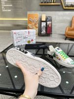 DOLCE & GABBANA GRAFFITI PRINT LOW-TOP SNEAKERS – DG023