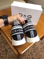 DOLCE & GABBANA SORRENTO SNEAKERS GRAFFITI IN BLACK – DG027