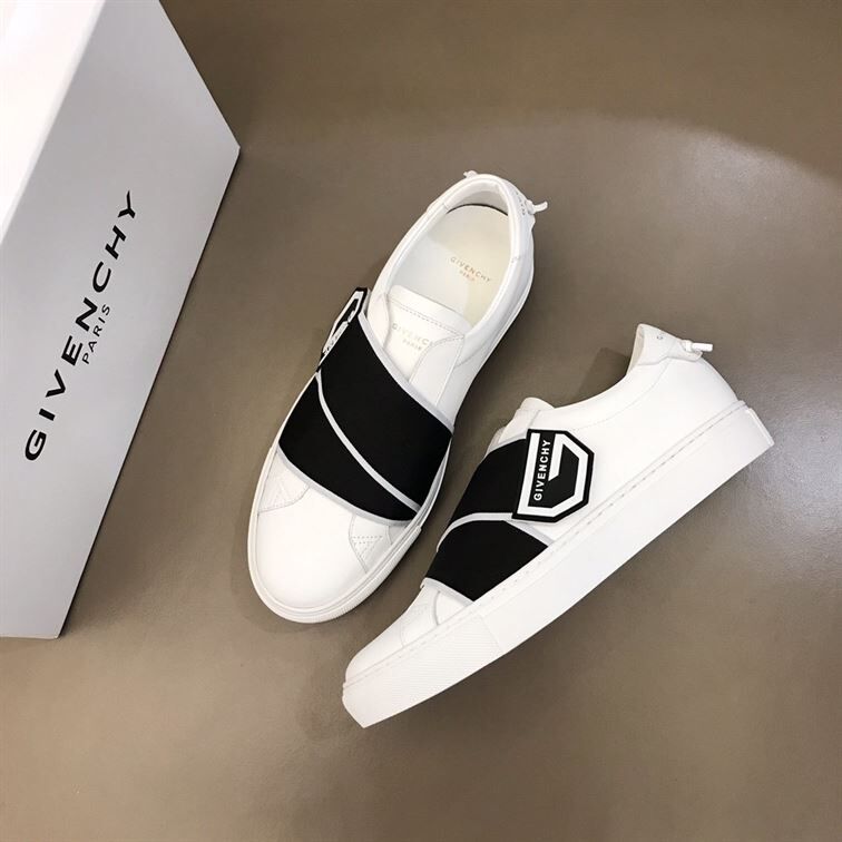 GIVENCHY ELASTICATED LOGO STRAP SNEAKERS – GVC004