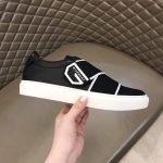 GIVENCHY ELASTICATED LOGO STRAP SNEAKERS – GVC005