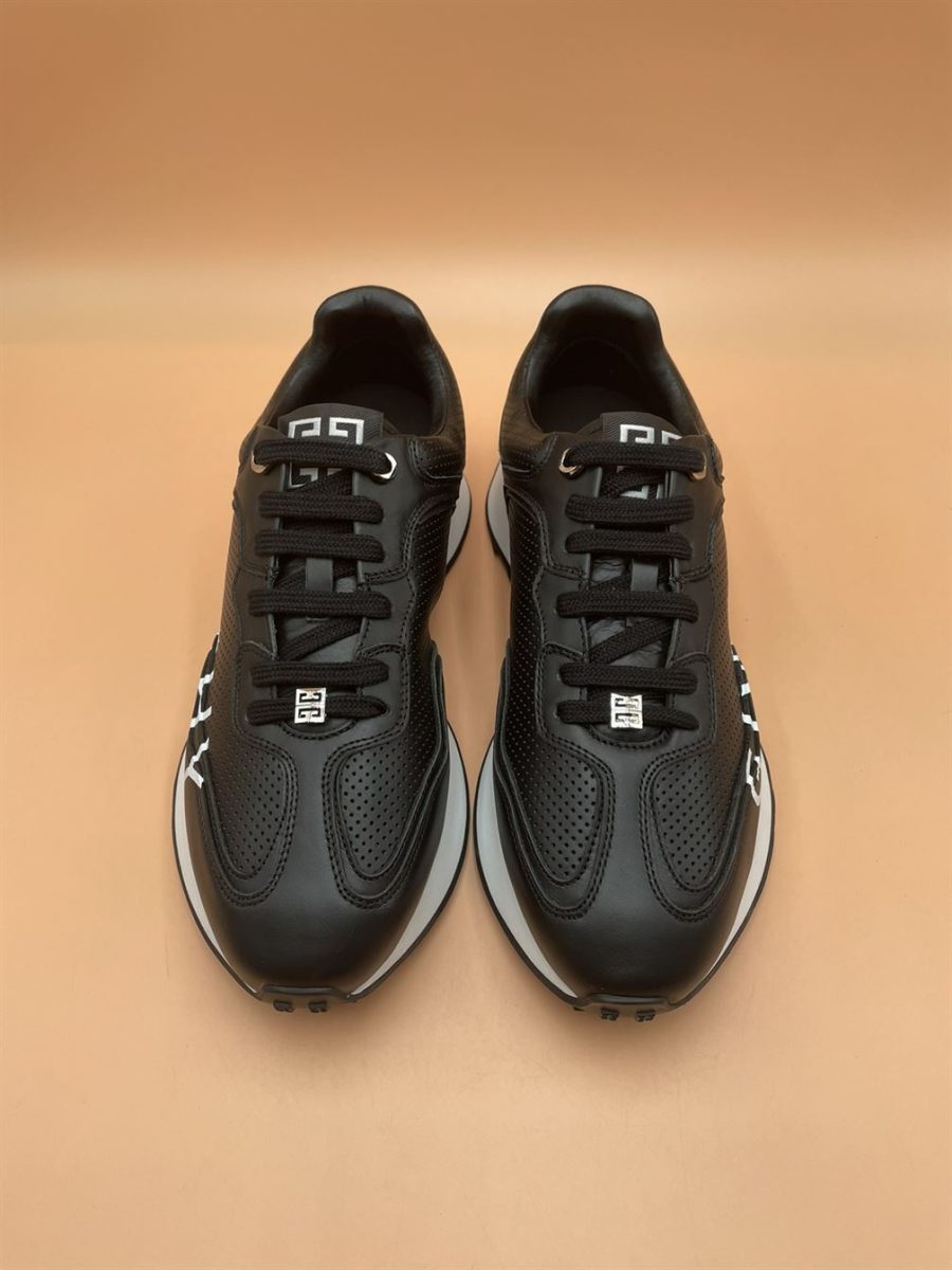 GIVENCHY RUNNER SNEAKERS IN PERFORATED LEATHER – GVC003