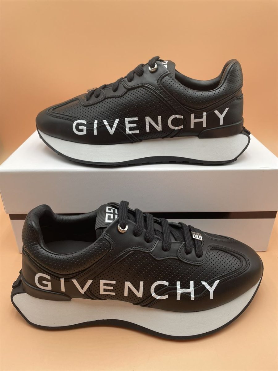 GIVENCHY RUNNER SNEAKERS IN PERFORATED LEATHER – GVC003