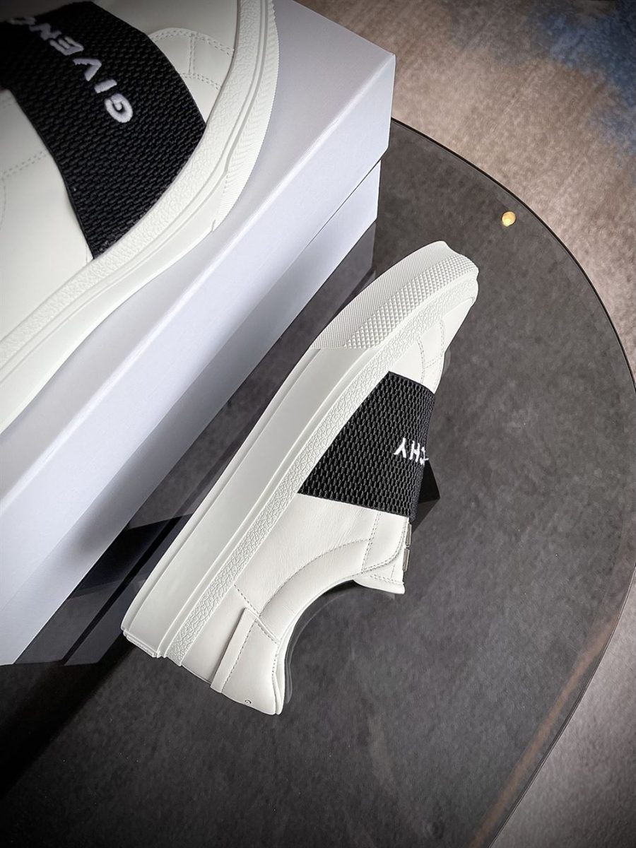 GIVENCHY SNEAKERS WITH ELASTIC BAND – GVC001