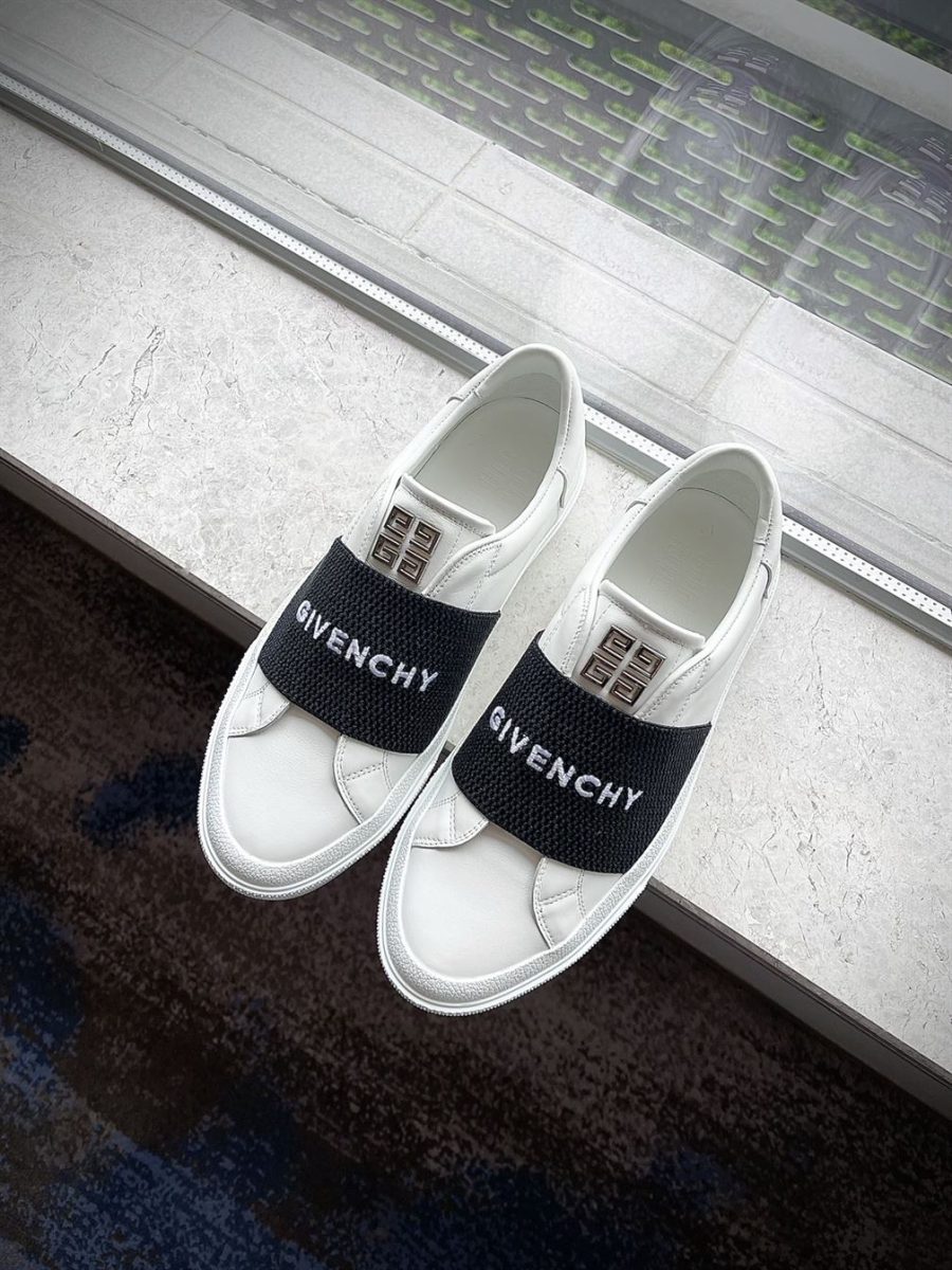 GIVENCHY SNEAKERS WITH ELASTIC BAND – GVC001