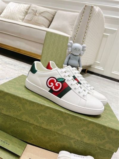 gucci-interlocking-g-sneakers-gcc094-07v9x.jpg