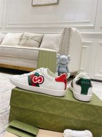 GUCCI INTERLOCKING G SNEAKERS – GCC094