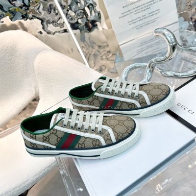 gucci-tennis-1977-sneakers-beige-gcc001-roi7b.jpg