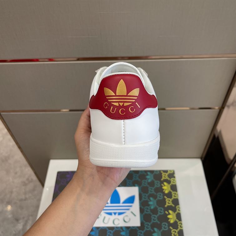 GUCCI X ADIDAS GAZELLE LOW-TOP SNEAKERS IN WHITE – GCC030