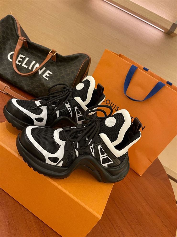 LOUIS VUITTON ARCHLIGHT TRAINERS – LVS097