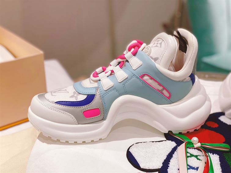 LOUIS VUITTON ARCHLIGHT TRAINERS – LVS100