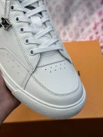 LOUIS VUITTON CHARLIE SNEAKER – LVS156