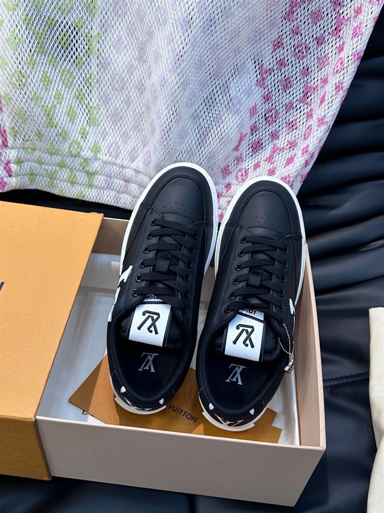 LOUIS VUITTON CHARLIE SNEAKER – LVS157
