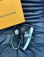 LOUIS VUITTON CHARLIE SNEAKER – LVS157