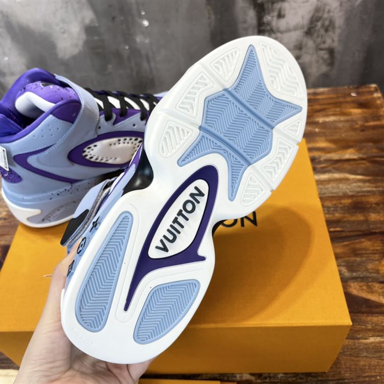 LOUIS VUITTON LV TRAINER 2 SNEAKER – LVS072