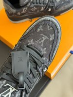 LOUIS VUITTON LV TRAINER SNEAKER – LVS171
