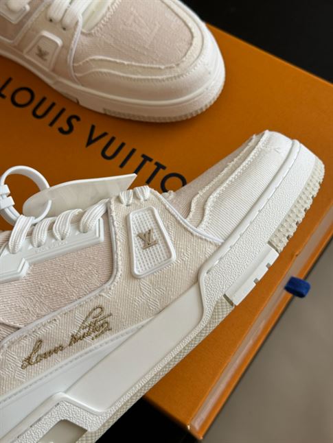 LOUIS VUITTON LV TRAINER SNEAKER – LVS173