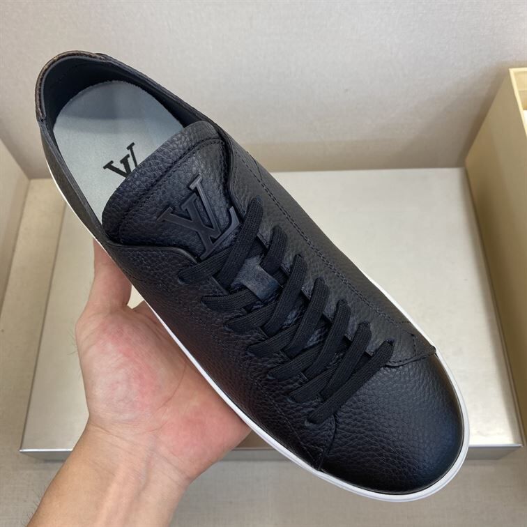 LOUIS VUITTON RESORT TRAINER SNEAKER – LVS083