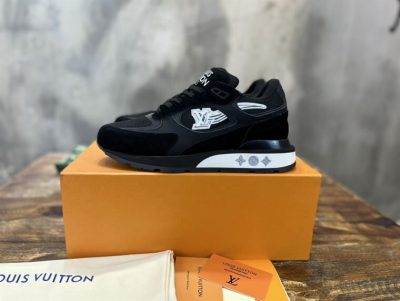 louis-vuitton-run-away-sneaker-lvs010-v8yal.jpeg