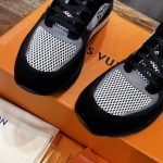 LOUIS VUITTON RUN AWAY SNEAKER – LVS050