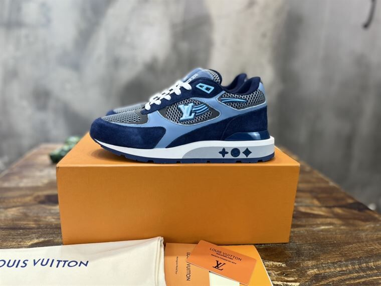 LOUIS VUITTON RUN AWAY SNEAKER – LVS074