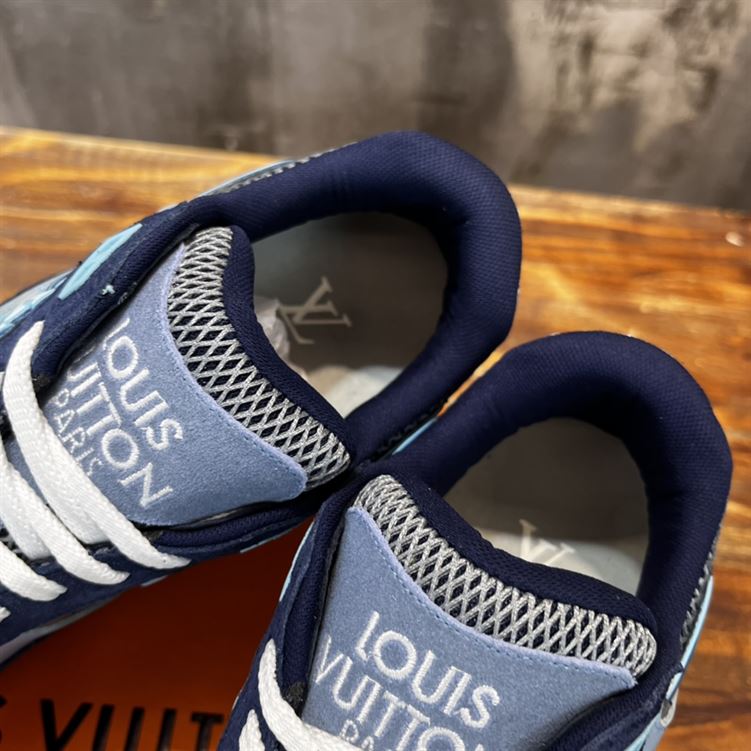 LOUIS VUITTON RUN AWAY SNEAKER – LVS074