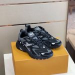 LOUIS VUITTON RUNNER TATIC SNEAKER – LVS026