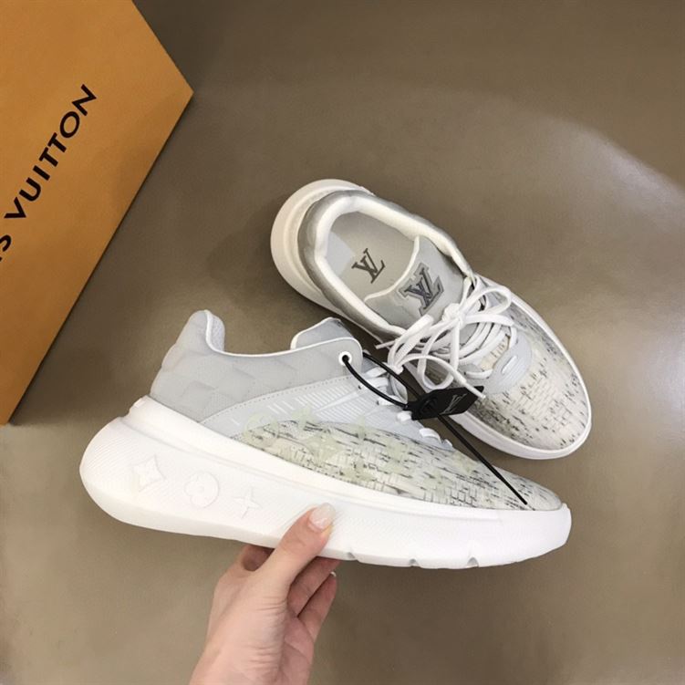 LOUIS VUITTON SHOW UP SNEAKER – LVS090