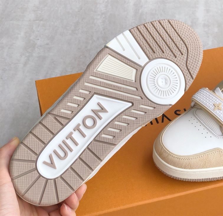 LOUIS VUITTON TRAINER BEIGE WHITE – LVS014