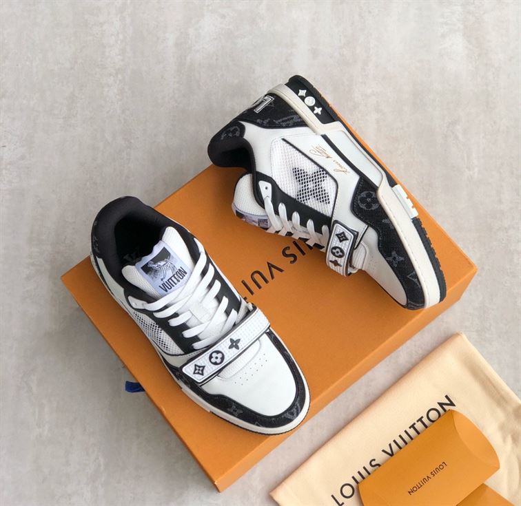 LOUIS VUITTON TRAINER MONOGRAM DENIM – LVS016