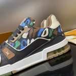 LOUIS VUITTON TRAINER SNEAKER IN KHAKI – LVS145