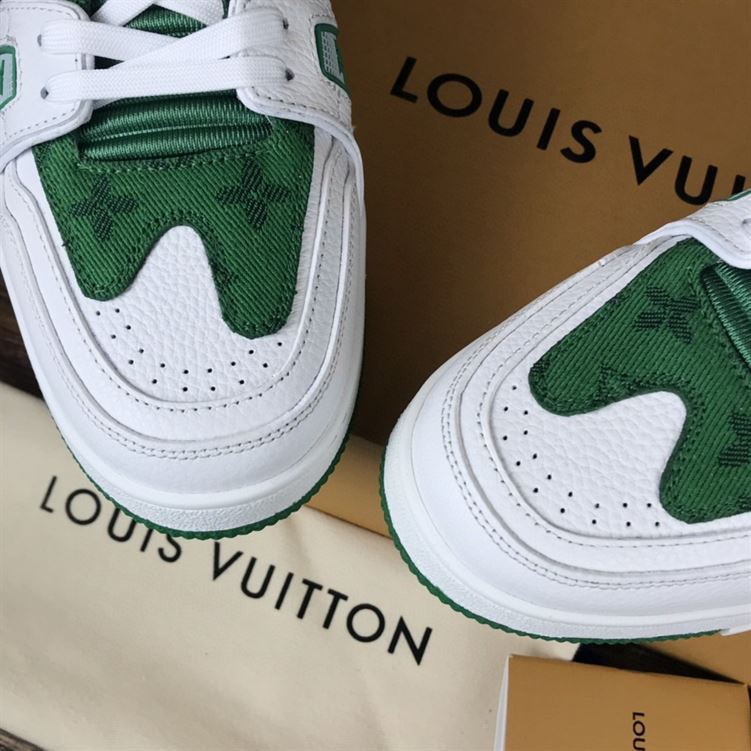 LOUIS VUITTON TRAINER SNEAKER – LVS032