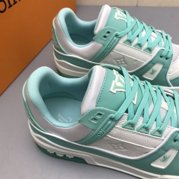 LOUIS VUITTON TRAINER SNEAKER – LVS122