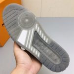 LOUIS VUITTON TRAINER SNEAKER – LVS123