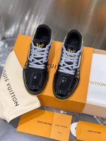LOUIS VUITTON TRAINER SNEAKERS IN BLACK PATENT CANVAS – LVS004