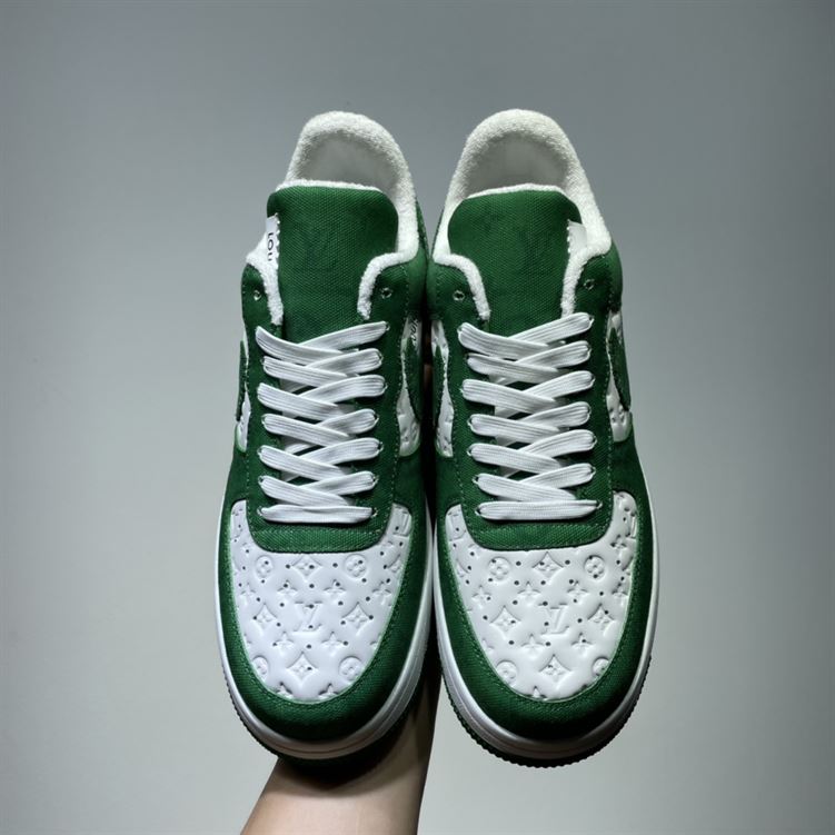 LOUIS VUITTON X NIKE AIR FORCE 1 LOW-TOP SNEAKERS – LVS136