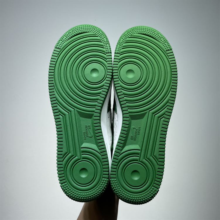 LOUIS VUITTON X NIKE AIR FORCE 1 LOW-TOP SNEAKERS – LVS136